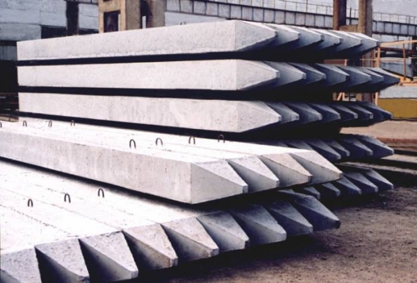 Сваи железобетонные  - 5490 руб
Сваи не дорого от производителя - изделие из тяжелого бетона В20-В30 с каркасом из арматуры. Купить сваи в Ставрополе в компании СтавСтройДом. Забивные сваи в соответствии с ГОСТ выпускают сечением 30x30 см, 35х35 и 40х40. Сваи сечением 30х30 наиболее распространены  и производятся длинной до 12 метров. 