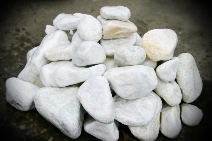 Природный камень мрамор  галтованный                                                            